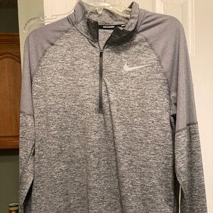 Men’s Nike running shirt medium